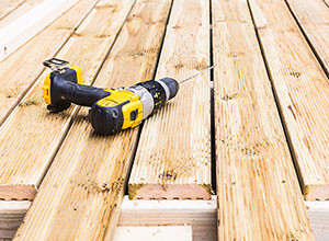 How to plan and lay decking